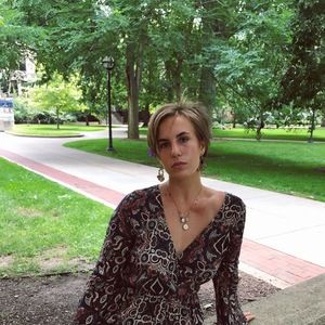 Meet your Posher, Abigail